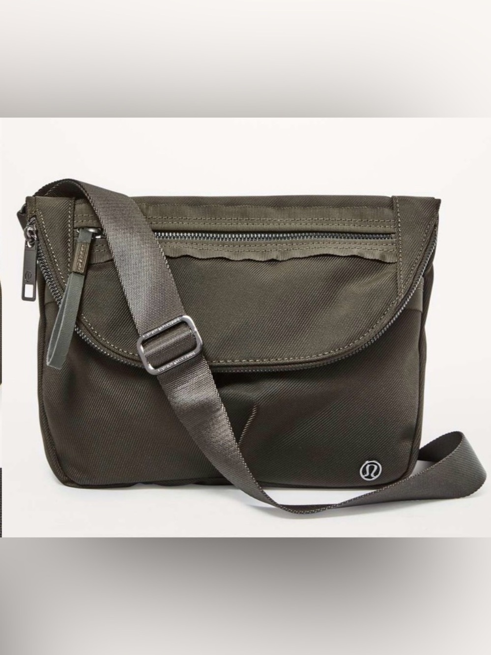Lululemon Festival Bag II *5L
Dark Olive